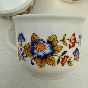 Set 6 Vintage Arcopal France Milk Glass Mug, featuring a floral design.